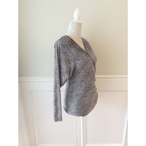 BCBGeneration Black & White Open Back Surplice Long Sleeve Top S EUC - Picture 3 of 5